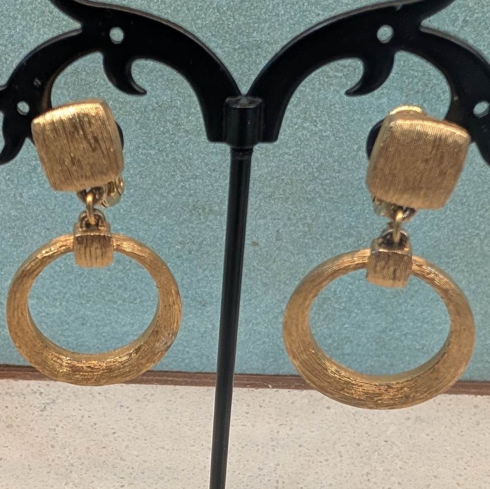Vintage Monet Clip On Hoop Earrings - Picture 8 of 8